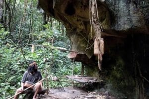 Suku punan batu berada di sebuah goa karst di pedalaman Kabupaten Bulungan, Kalimantan Utara.