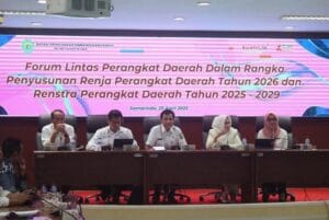 Syahariah Mas'ud Dalam Forum Lintas Perangkat Daerah, Penyusunan RENSTRA dan RENJA. (Humas DPRD KALTIM)