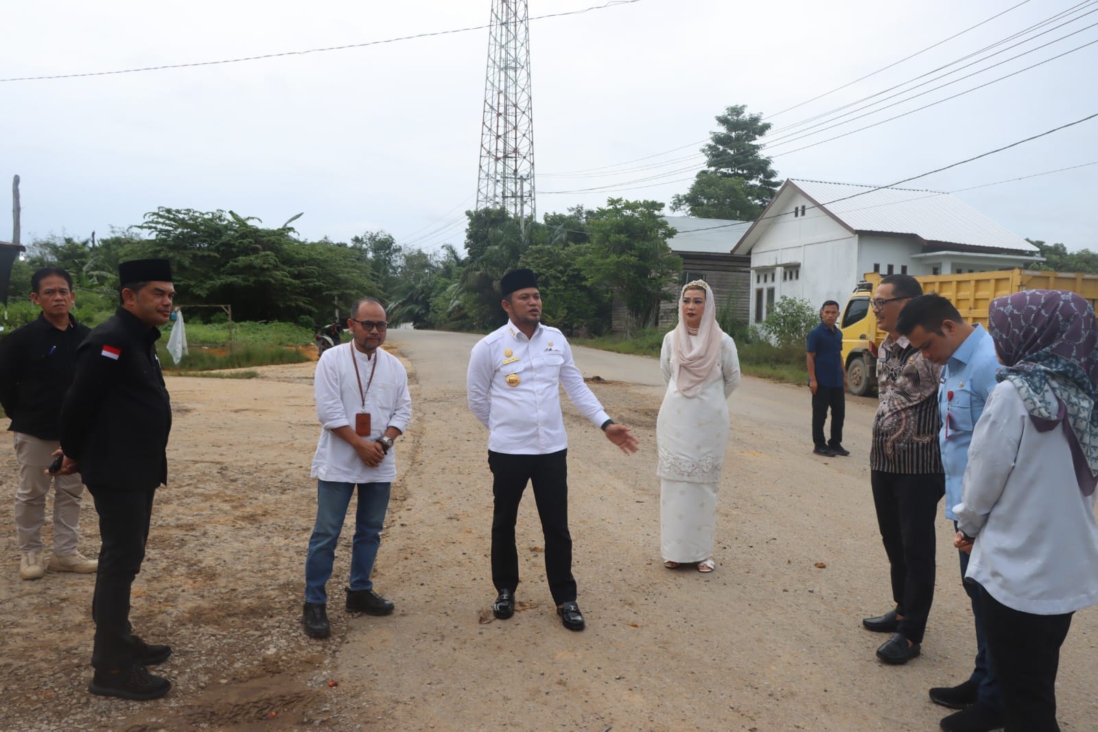 DPRD dan Gubernur Kaltim Lakukan Kunjungan lapangan ke wilayah pedalaman Kalimantan Timur (Kaltim) (Humas DPRD Kaltim)