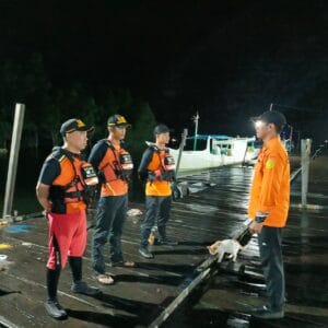Kapal Motor Mina Maritim 148 dilaporkan tenggelam di perairan Talisayan, Kabupaten Berau, Kalimantan Timur, Minggu (26/10/2025). (Foto: Kantor Pencarian dan Penyelamatan Balikpapan)