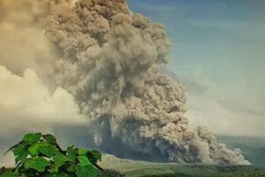 Peningkatan aktivitas vulkanik di Gunung Semeru. (Foto: BNPB)