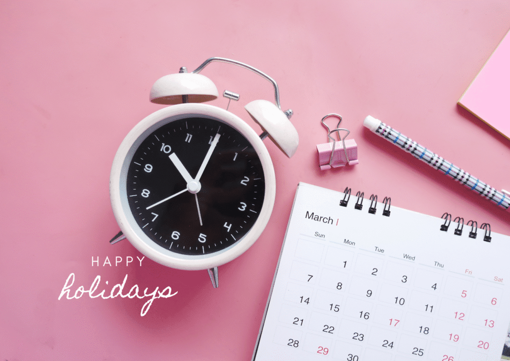 Daftar Tanggal Merah dan Cuti Bersama Tahun 2026, Siap-siap Libur Panjang! (Foto: Dikolase dari Canva)