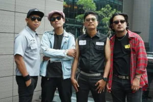 Personil band skatepunk asal Jakarta, Man Sinner.