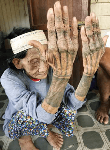 Betik pada suku Dayak Kenyah Uma’ Lung