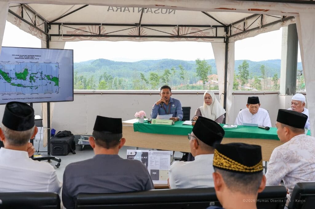 Otorita Ibu Kota Nusantara (IKN) bersama tim dari Kantor Wilayah Kementerian Agama Provinsi Kalimantan Timur dan Badan Meteorologi, Klimatologi, dan Geofisika (BMKG) melaksanakan pemantauan hilal dalam penentuan 1 Syawal 1447 H, di KIPP Nusantara, pada Kamis (19/3/2026). (Foto: Humas Otorita IKN)