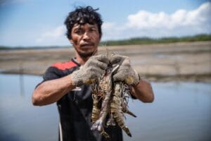 Salah satu petambak udang di Kampung Pegat Batumbuk, Kab. Berau. (Foto: © YKAN)